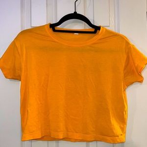 Lulu lemon clementine cropped tee